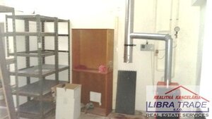 Predaj - polyfunkčný objekt s 2 bytovými jednotkami a podnikateľskými priestormi v centre Komárna — foto 21