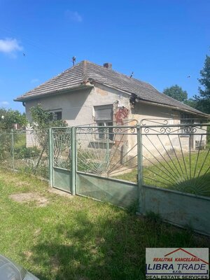 Predaj - 2-izb.starší RD s pekným pozemkom 1800m2 v Dedine Mládeže. — foto 1