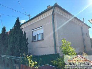 Rodinný dom na predaj v obci Dvory nad Žitavou. — foto 1