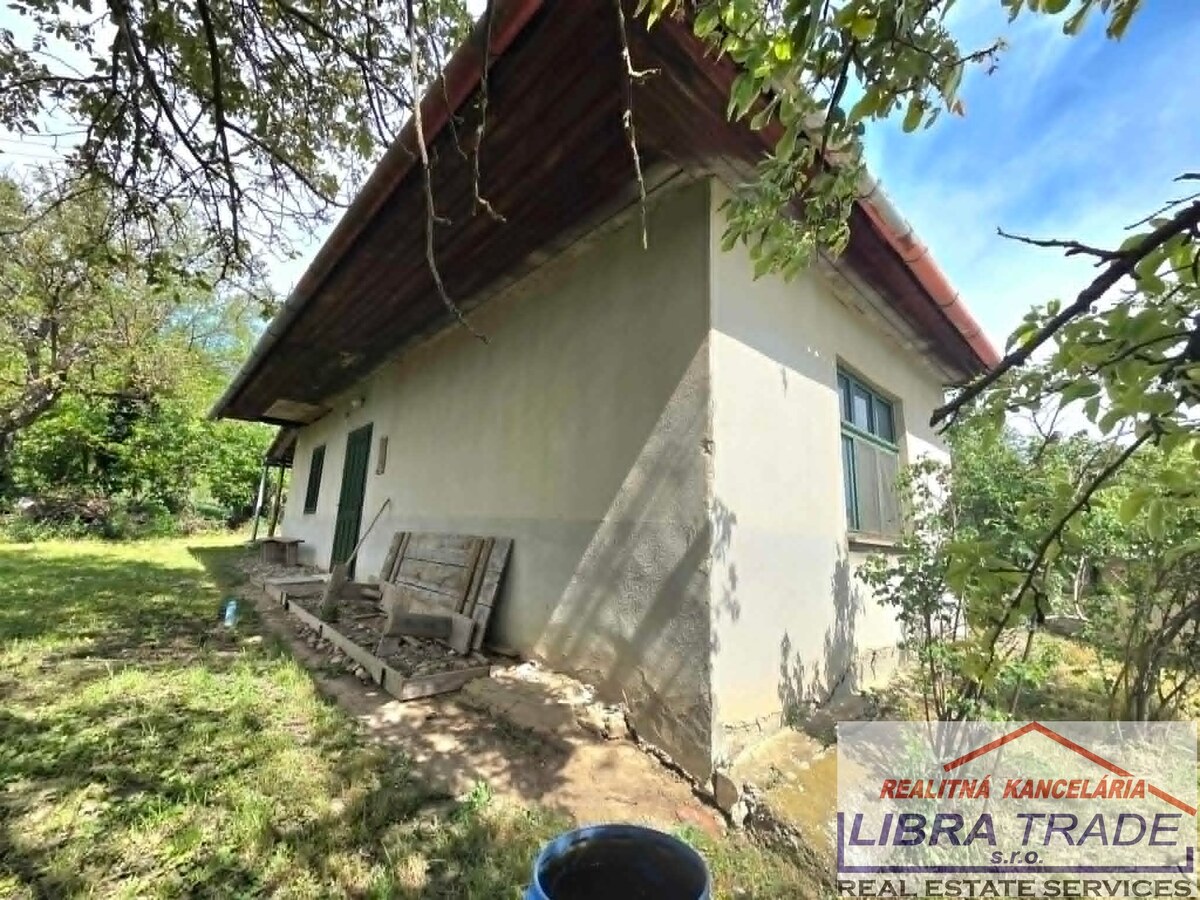 Ponúkame na predaj útulný domček v obci Sikenička. — foto 8