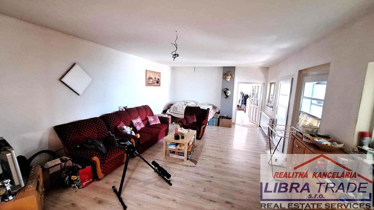 EXKLUZIÍVNY PREDAJ/VÝMENA - veľký 2 izbový rodinný dom po kompletnej rekonštrukcií v Zlatnej na Ostrove — foto 9