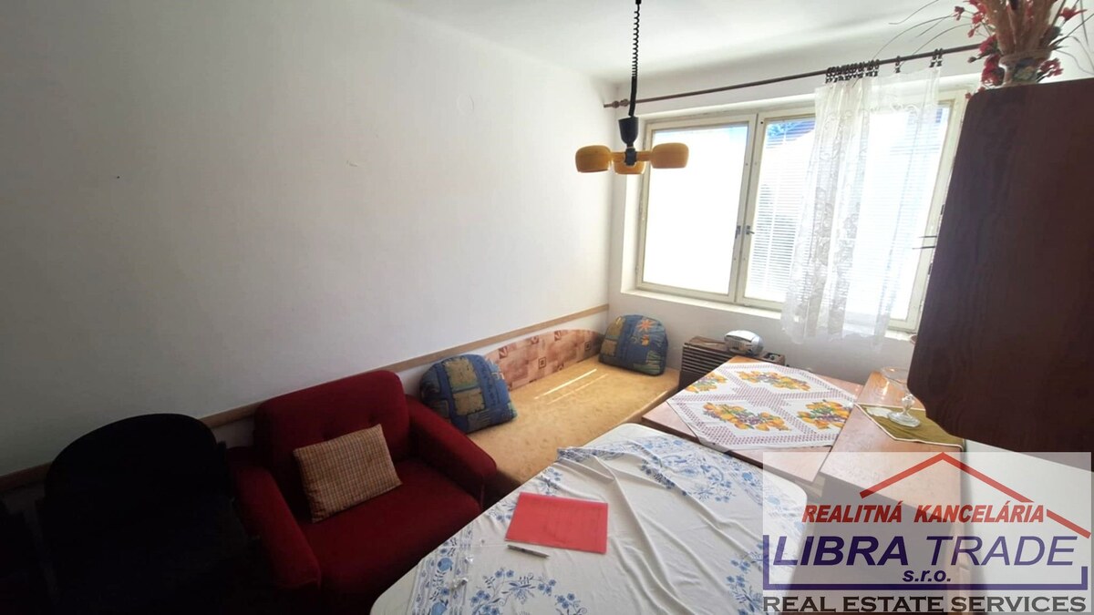 PREDAJ - rodinný dom v areály kúpaliska v PATINCIACH ! DOHODA MOŽNÁ! — foto 6