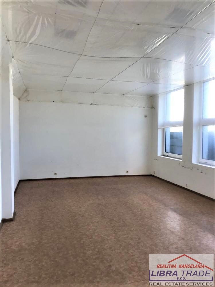 PREDAJ/PRENÁJOM - skladových - výrobných - obchodných logistických priestorov vhodné na skladovanie v Hurbanove — foto 12