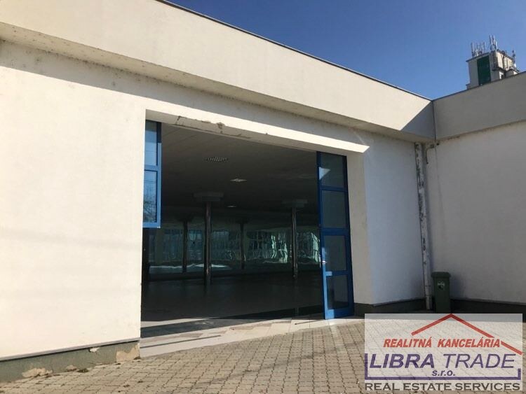 PREDAJ/PRENÁJOM - skladových - výrobných - obchodných logistických priestorov vhodné na skladovanie v Hurbanove — foto 3