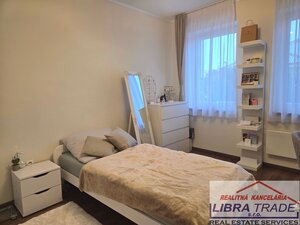 Exkluzívny rodinný dom na predaj v Nových Zámkoch. — foto 22