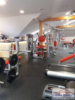PREDAJ/ VÝMENA - POLYFUNKČNÝ DOM V CENTRE KOMÁRNA - POHOSTINSTVO / PUB, FITNESS CENTRUM, KADERNÍCTVO, MANIKÚRA-PEDIKÚRA, KOZMETIKA, MASÉRSKY SALÓN! — foto 13