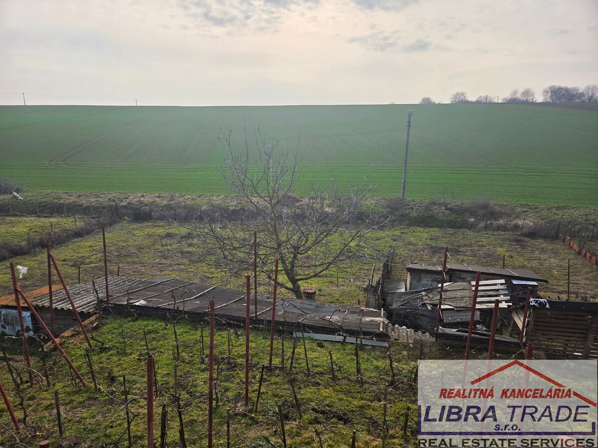 Rodinný dom na predaj v obci Svodín. — foto 27