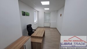 PRENÁJOM - Kancelárske priestory na Leteckom poli v Komárne  — foto 5
