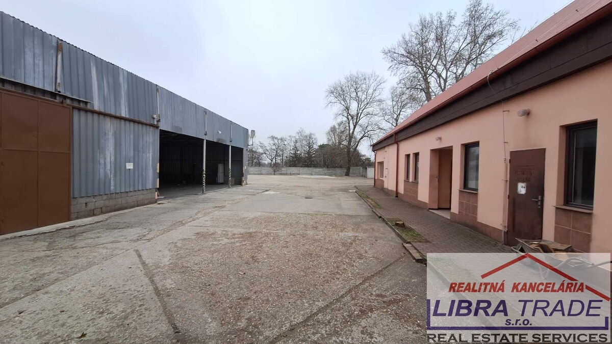 NA PRENÁJOM VÁM PONÚKAM PRIEMYSELNÝ AREÁL S ADMINISTRATÍVNOU BUDOVOU, SKLADOVÝMI PRIESTORMI — foto 3