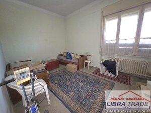 ŠTÚROVO - rodinný dom v centre mesta Štúrova vhodný aj na podnikanie. — foto 7