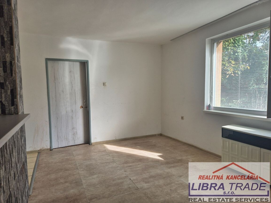 Rodinný dom na predaj v obci Pribeta. — foto 8