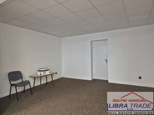 Kancelárske priestory do prenájmu v Nových Zámkoch, centrum. — foto 4