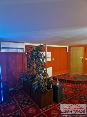 PRENÁJOM - priestor v centre Komárna na NÁDVORÍ EURÓPY — foto 6