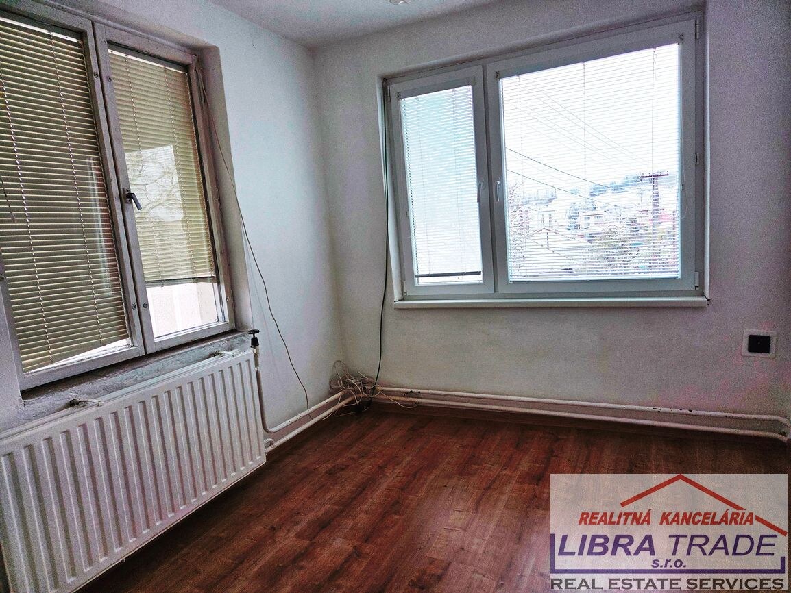 Rodinný dom na predaj v obci Veľké Lovce okres  Nové Zámky. — foto 8