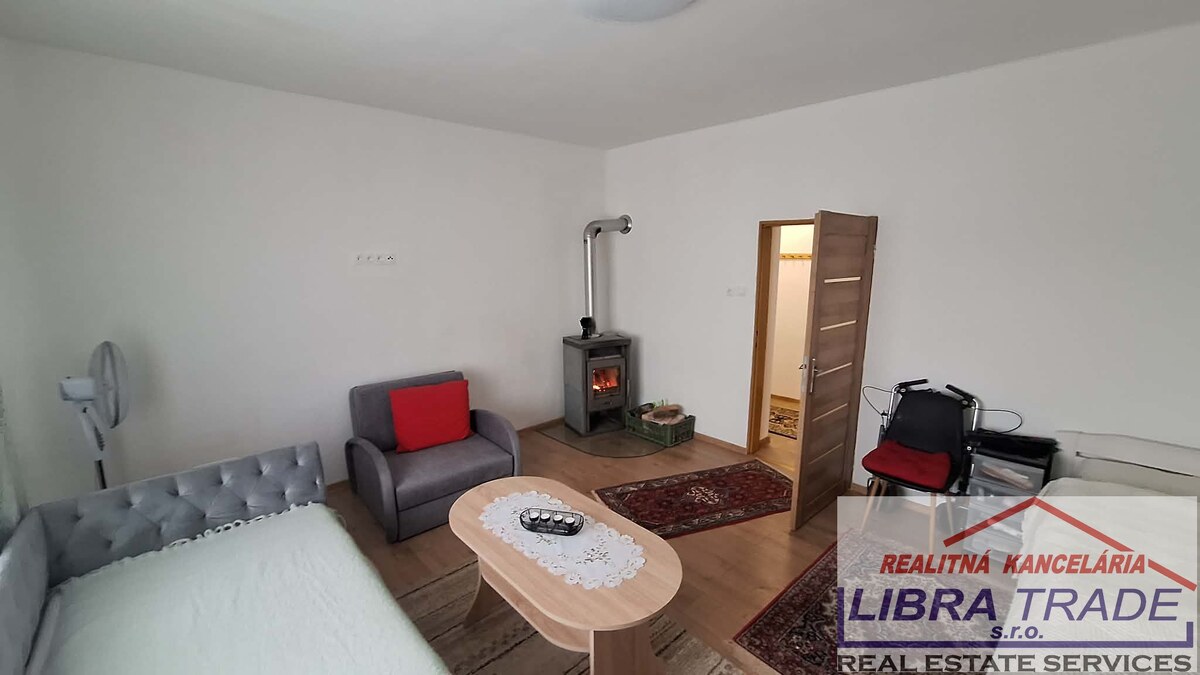 EXKLUZÍVNY PREDAJ - Kompletne prerobený 3 izbový rodinný dom so zariadením vo Veľkom Ostrove, dedinka pri Kolárove — foto 17
