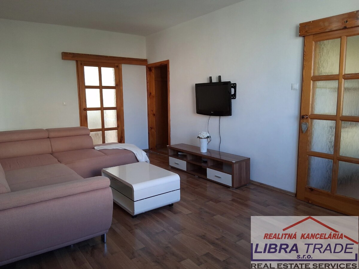 Prenájom- zariadený 3-izb.byt ul.MDŽ Šurany — foto 3