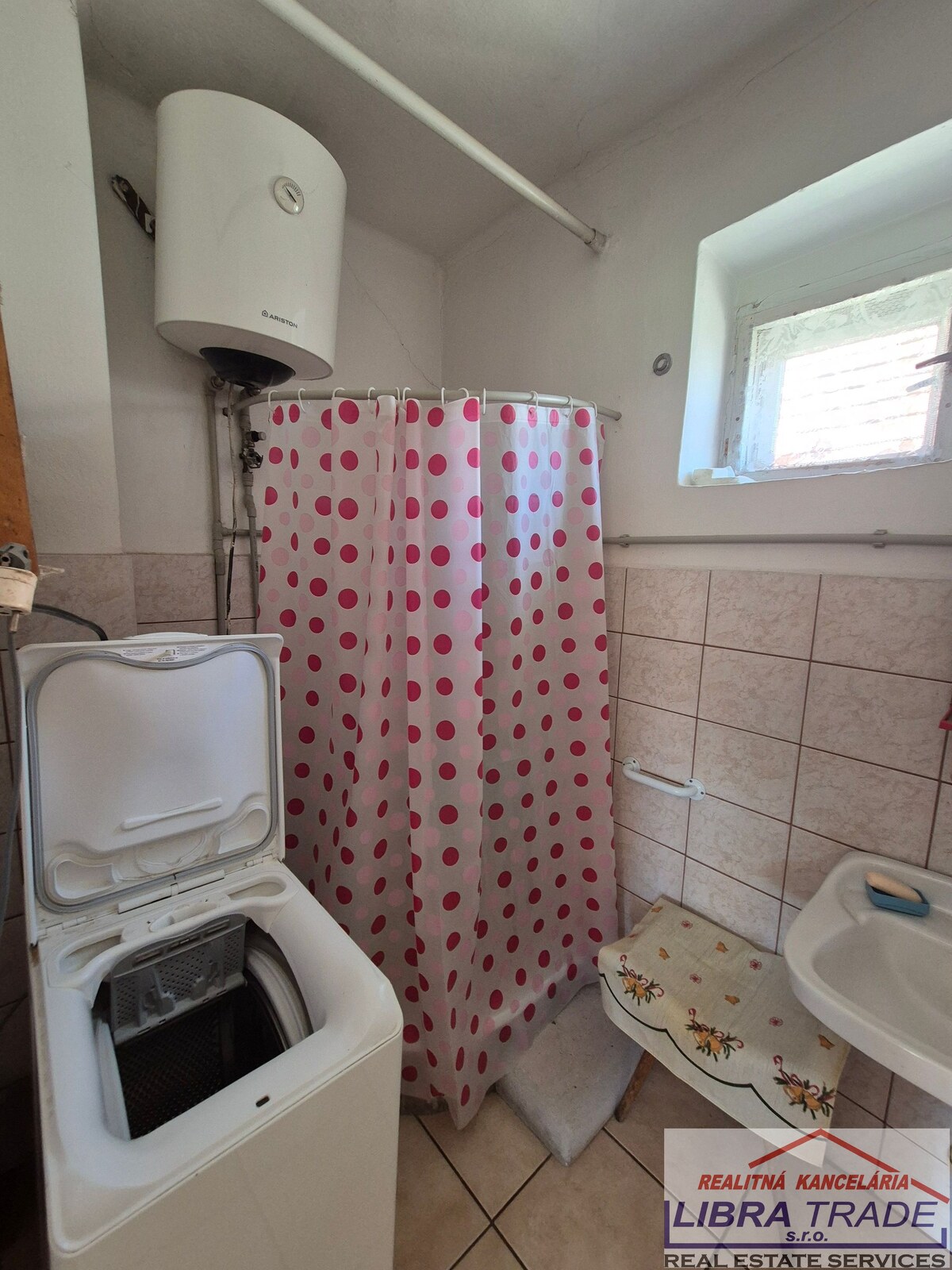 Rodinný dom s veľkým pozemkom v obci Lipová – ideálne miesto pre váš nový domov — foto 8