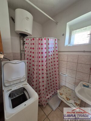 Rodinný dom s veľkým pozemkom v obci Lipová – ideálne miesto pre váš nový domov — foto 8