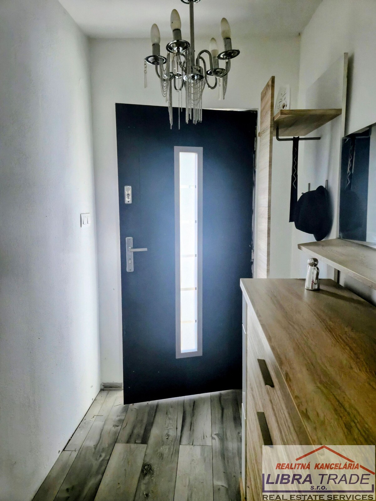 Predaj - 4-izbový rodinný dom v meste Šurany, časť Nitriansky Hrádok. — foto 4