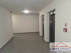  Bratislava-Petržalka Na predaj administratívne /nebytové/ priestory, kancelária. — foto 13