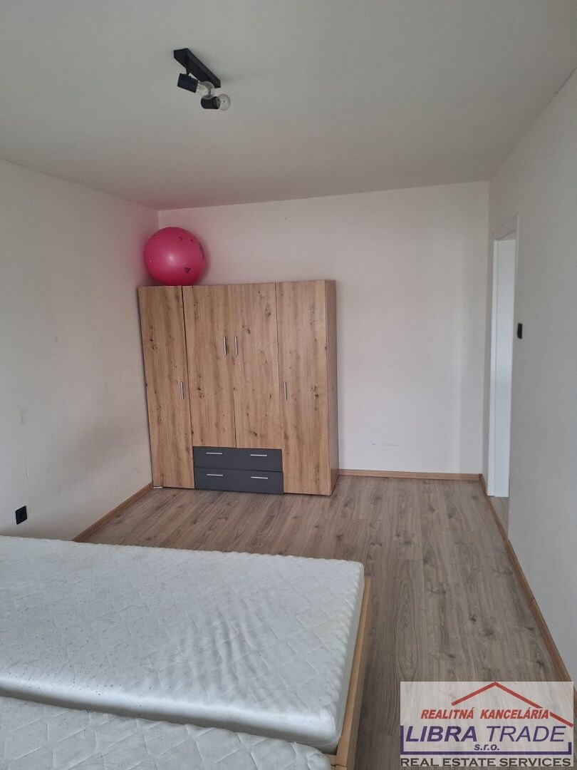 Predaj -  2-izbový byt s balkónom -Nové Zámky, ul. Ľ.Štúra — foto 5