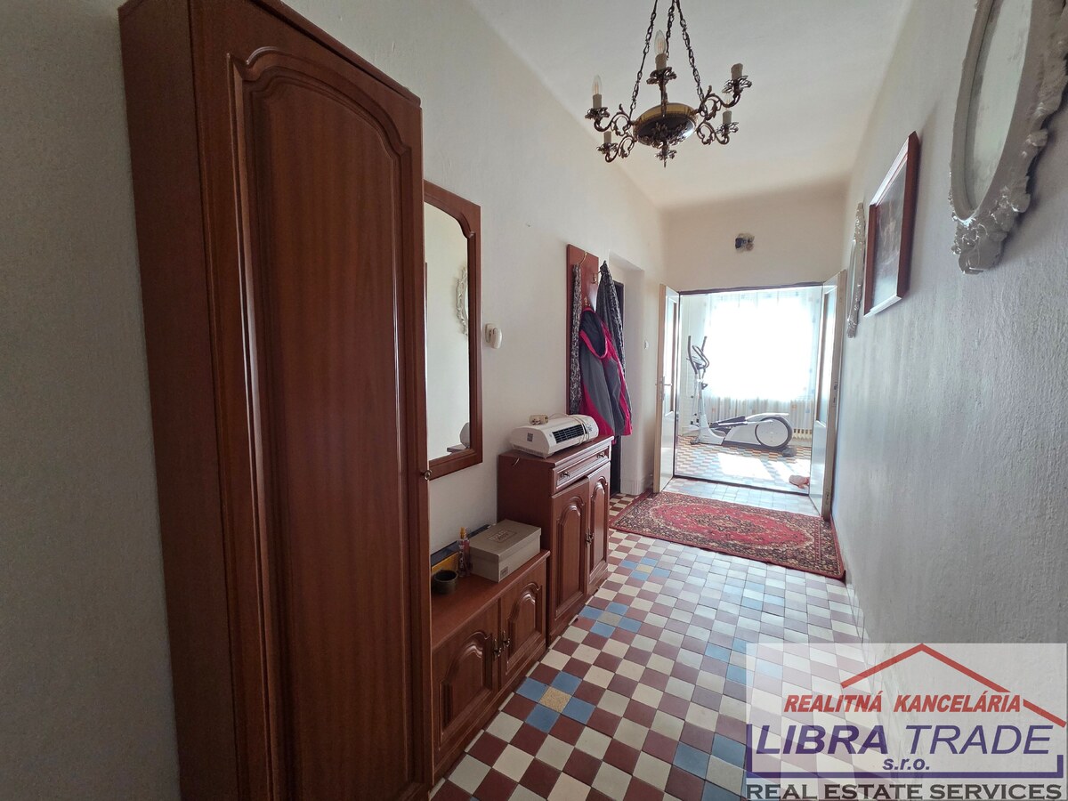 Rodinný dom na predaj v obci Kolárovo. — foto 14