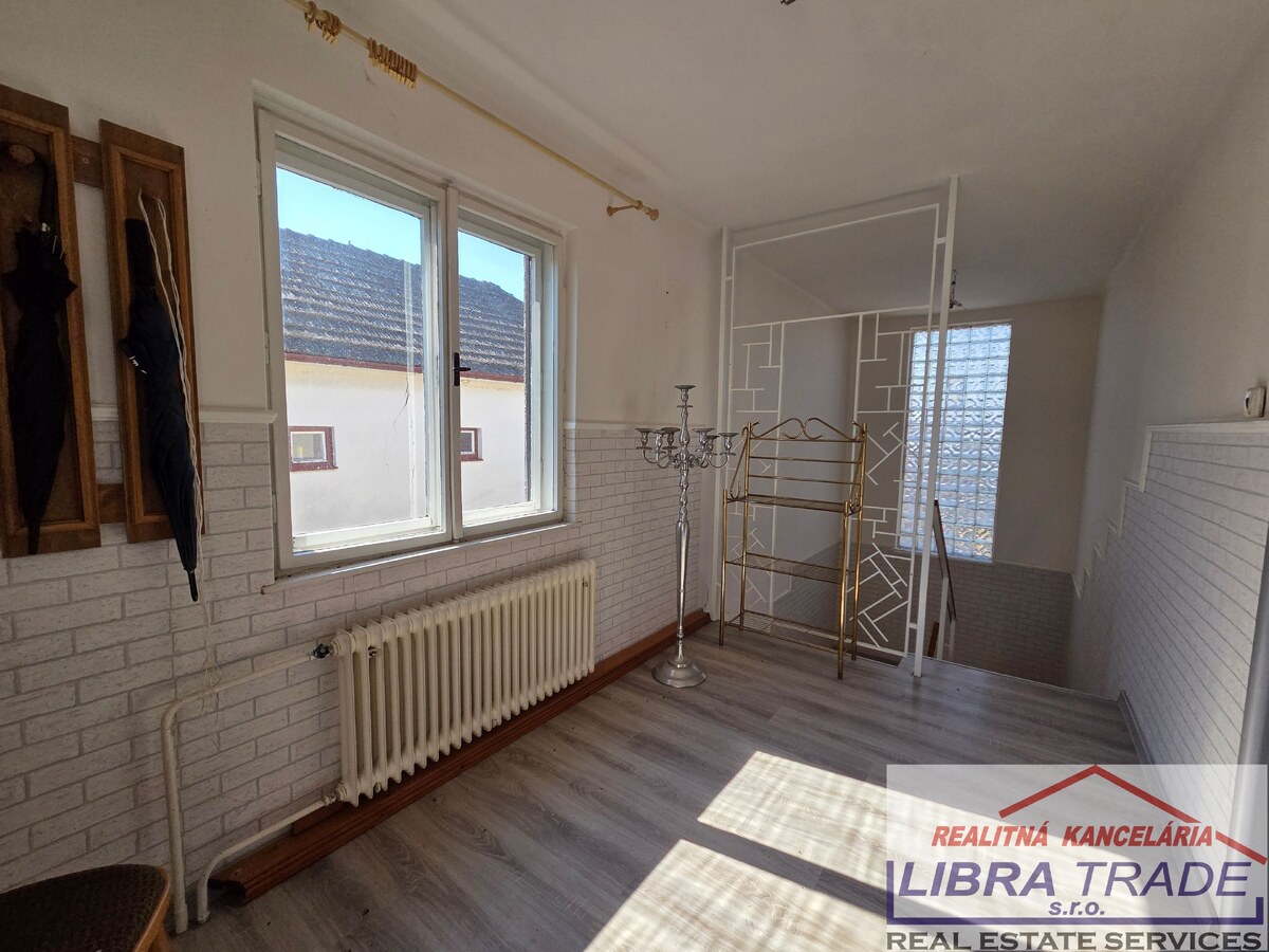 Rodinný dom na predaj v obci Kolárovo. — foto 17
