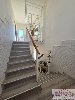 Rodinný dom na predaj v obci Kolárovo. — foto 16