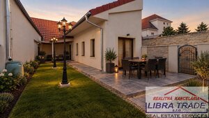 PREDAJ - Kompletne prerobený 4 izbový rodinný dom v CENTRE Komárna pamiatková zóna VÝHODNÁ KÚPA!  — foto 27